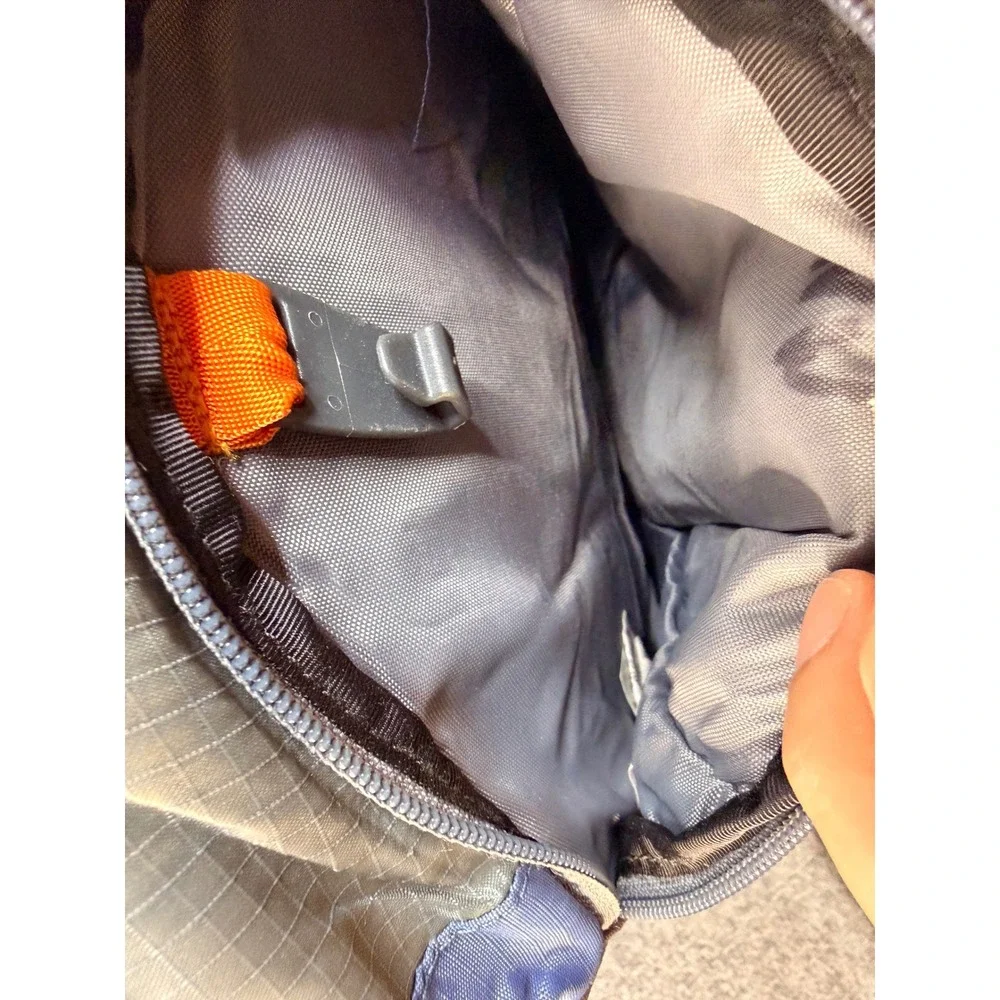 The North Face Thresher Hydration Pack Backpack Blue Grey Hiking Biking Tactical
